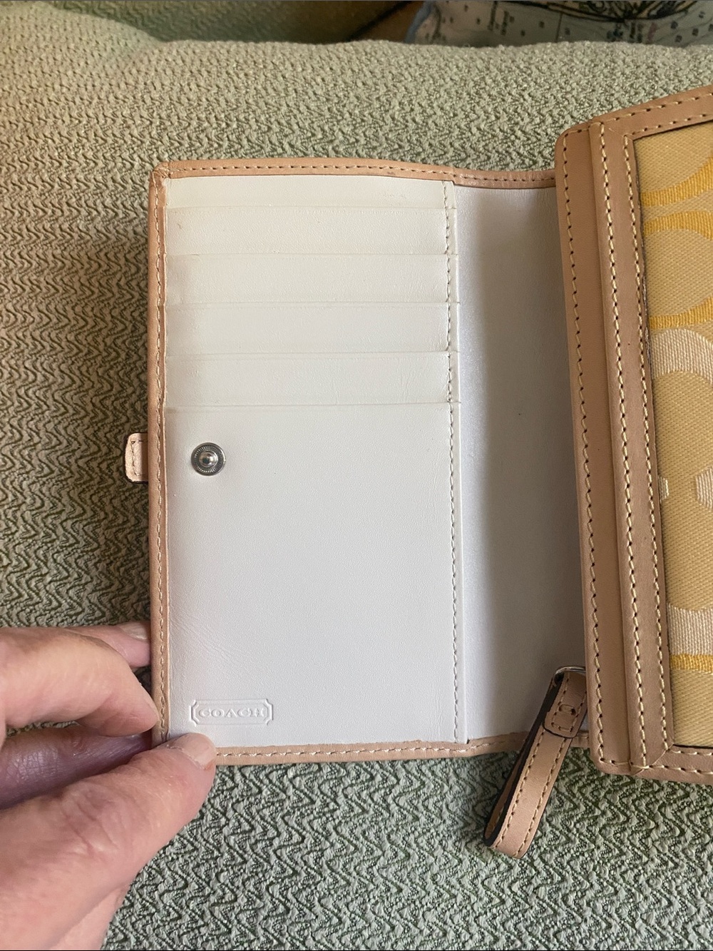 Coach Wallet - Picture 4 of 16